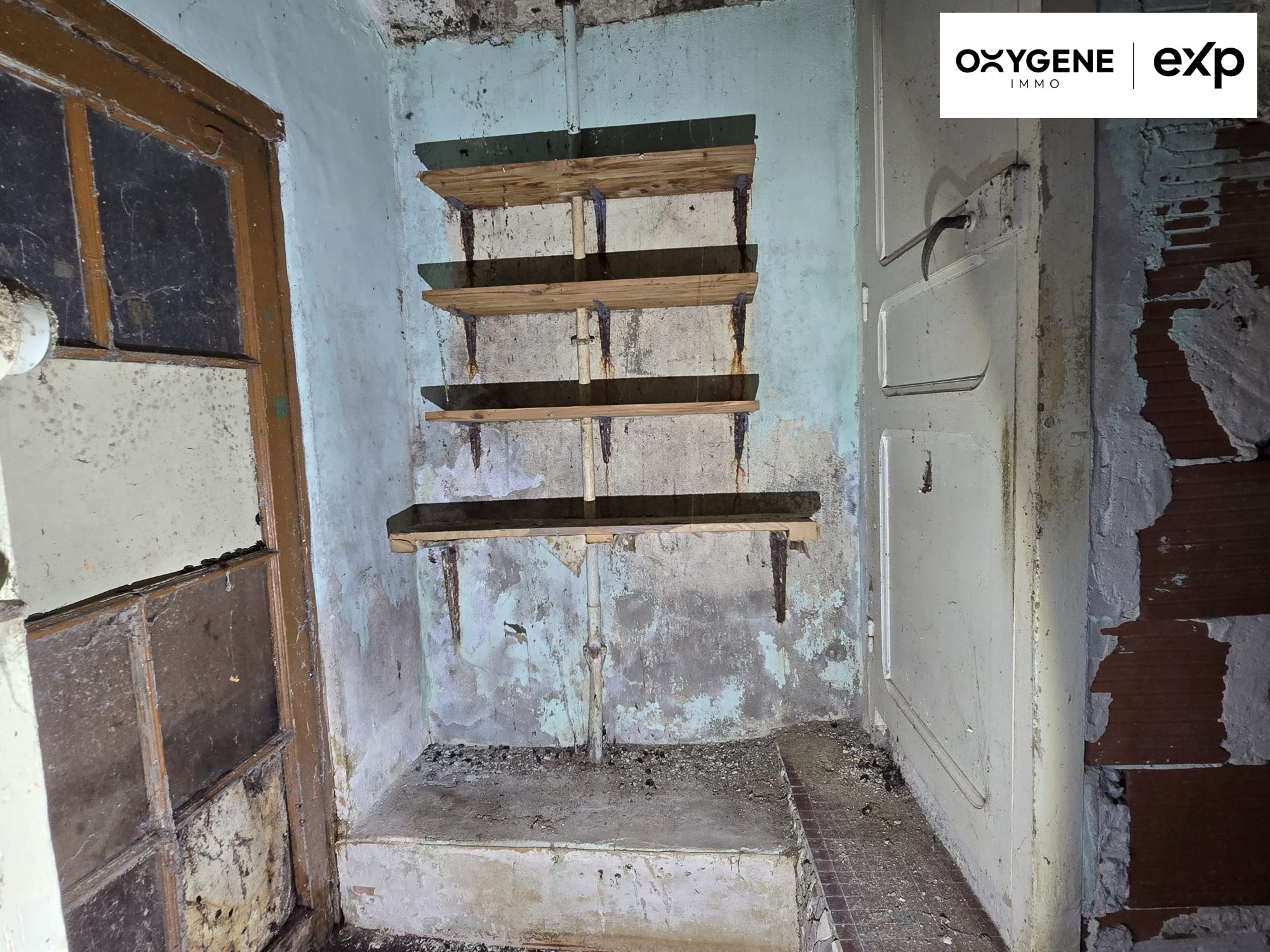 VILLAGE HOUSE TO RENOVATE 5