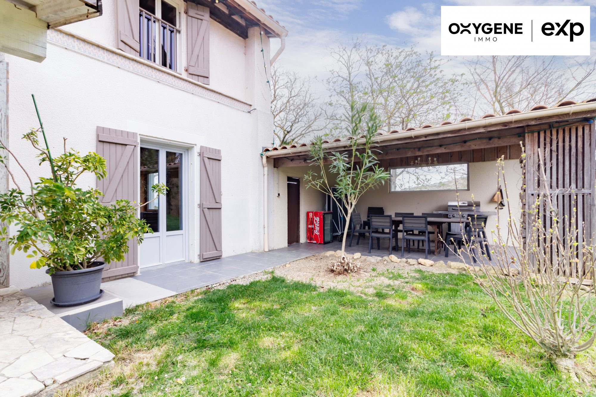 Maison à vendre à Laurac, 280 m²
