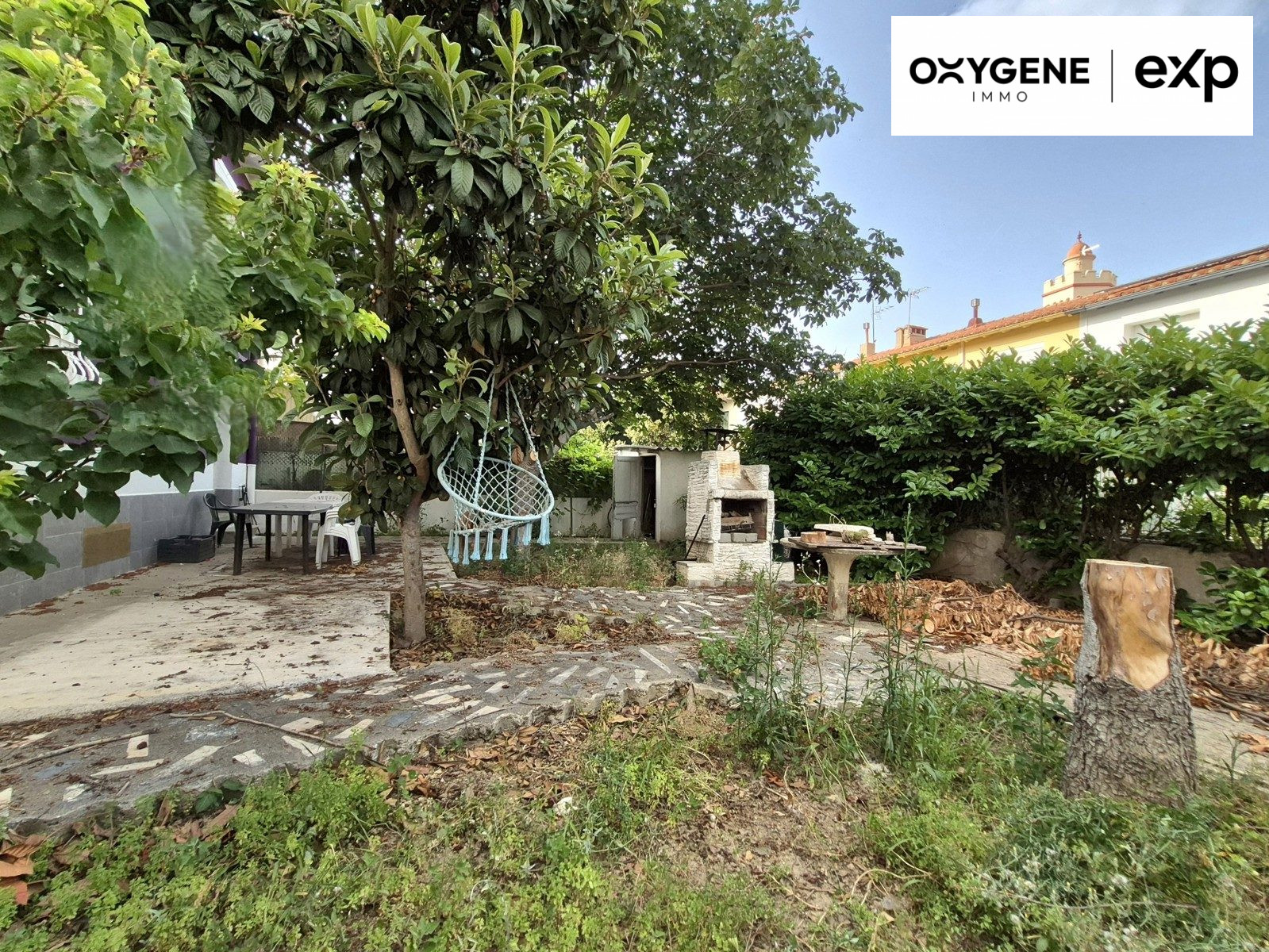 3-Sided House with Garden 3