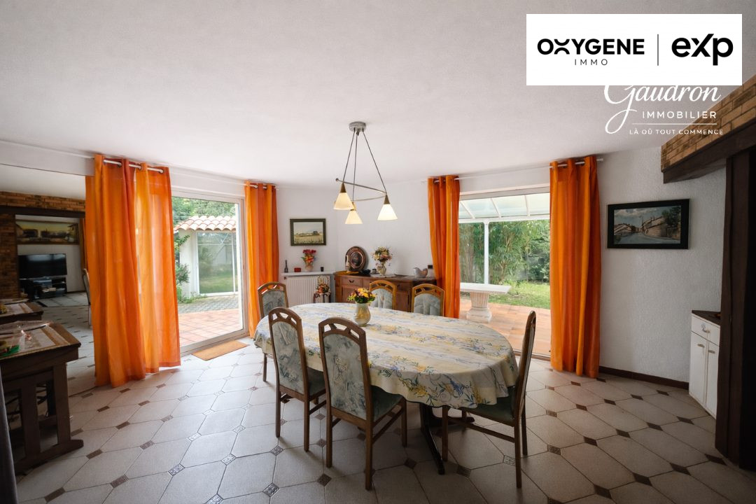 Sainte-Marie-la-Mer – T5 Villa Close to Beaches with Single-Level Living & Garden 5