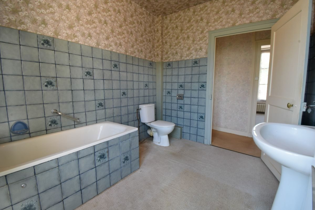 Maison 8 pièces 194 m² · à Neuville-aux-Bois · 194 m² · 291 500 €