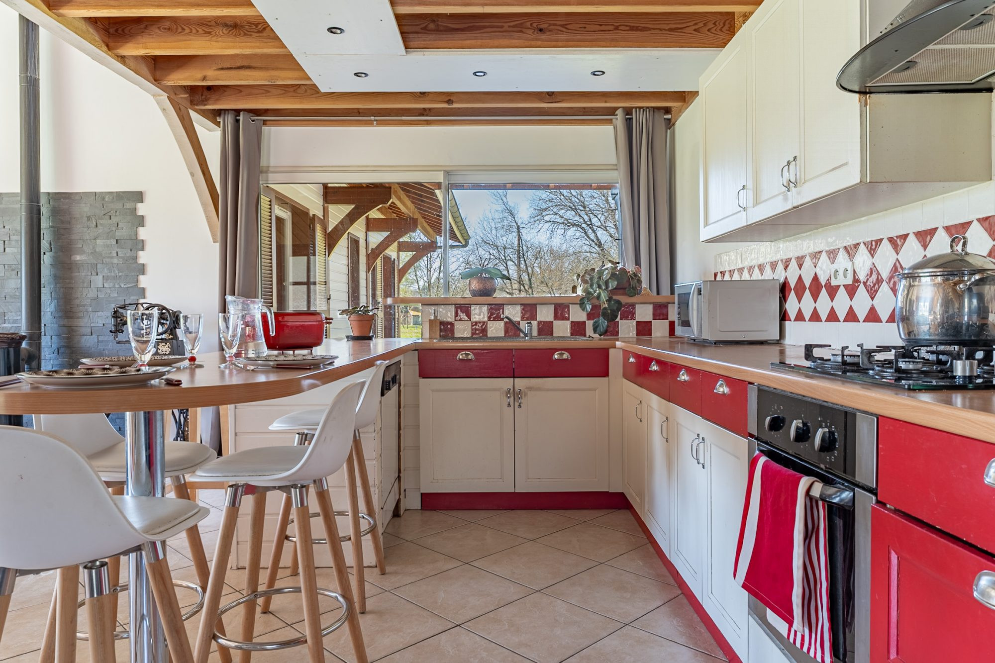 Wooden house 140m² plot 2000m² 3 bedrooms 4