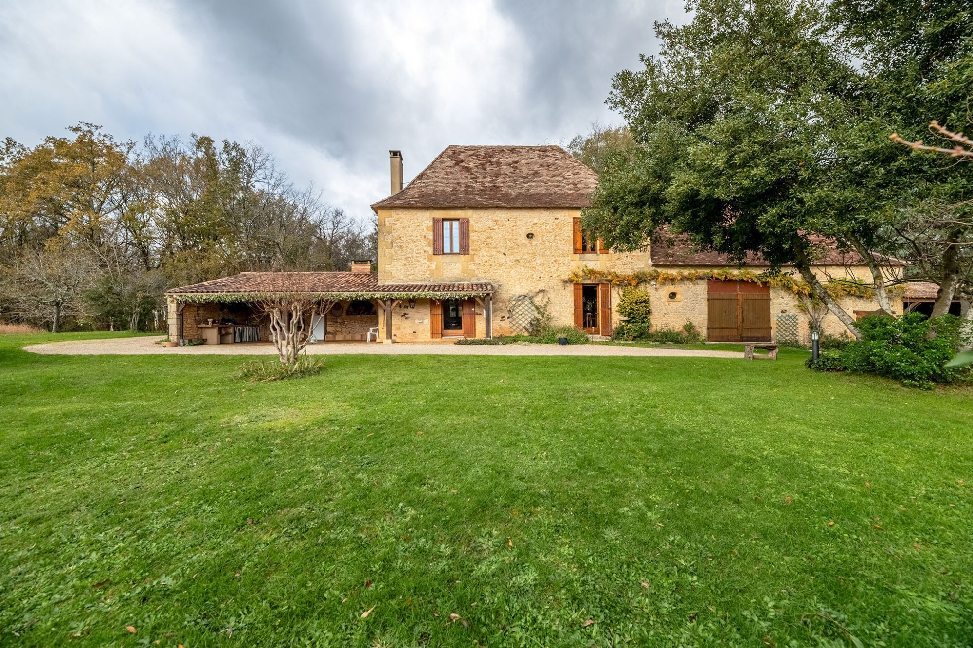 Maison en pierre 148m² Pressignac Sur Vicq (24150)