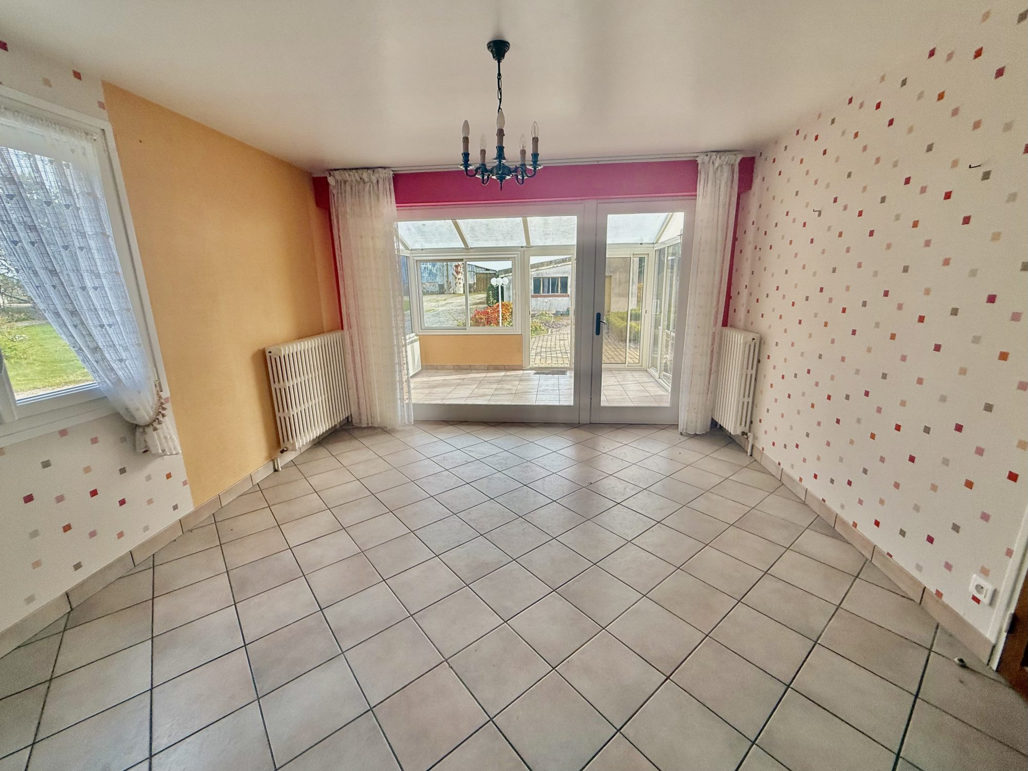 Maison à vendre à Saint-Remy-sur-Bussy, 185 m²