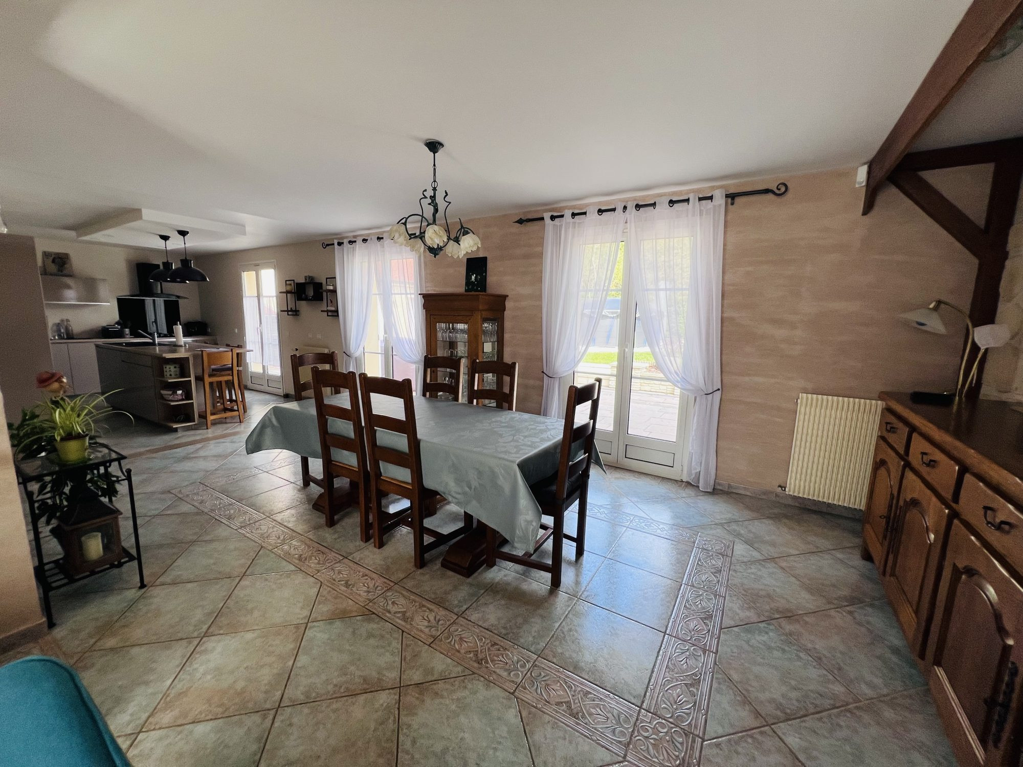 Maison à vendre à Marines, 197 m²