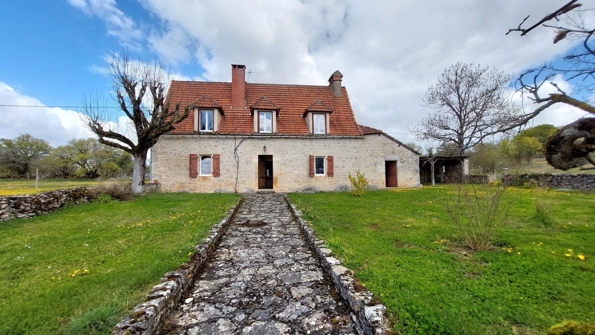 Maison en pierre - 94m² - 4 chambres