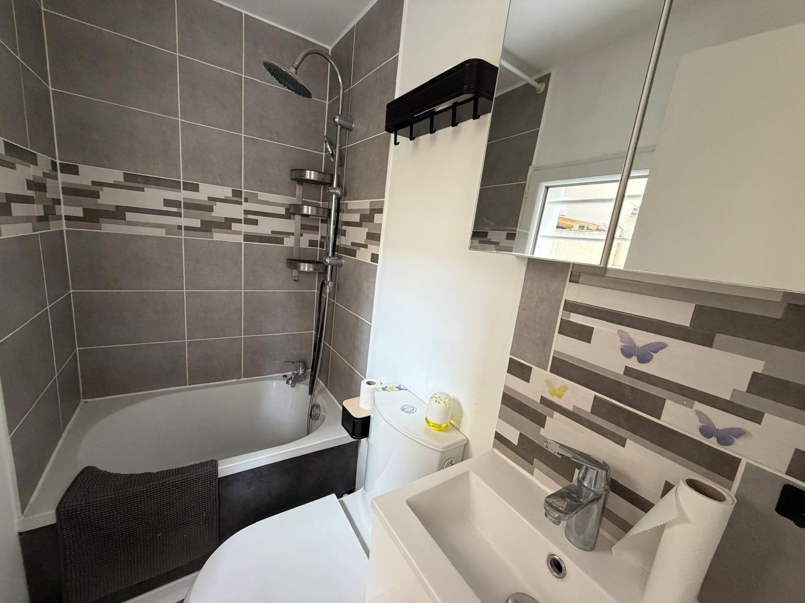 Maison 2 pièces 30 m² · à Nanttre · 30 m² · 319 000 €