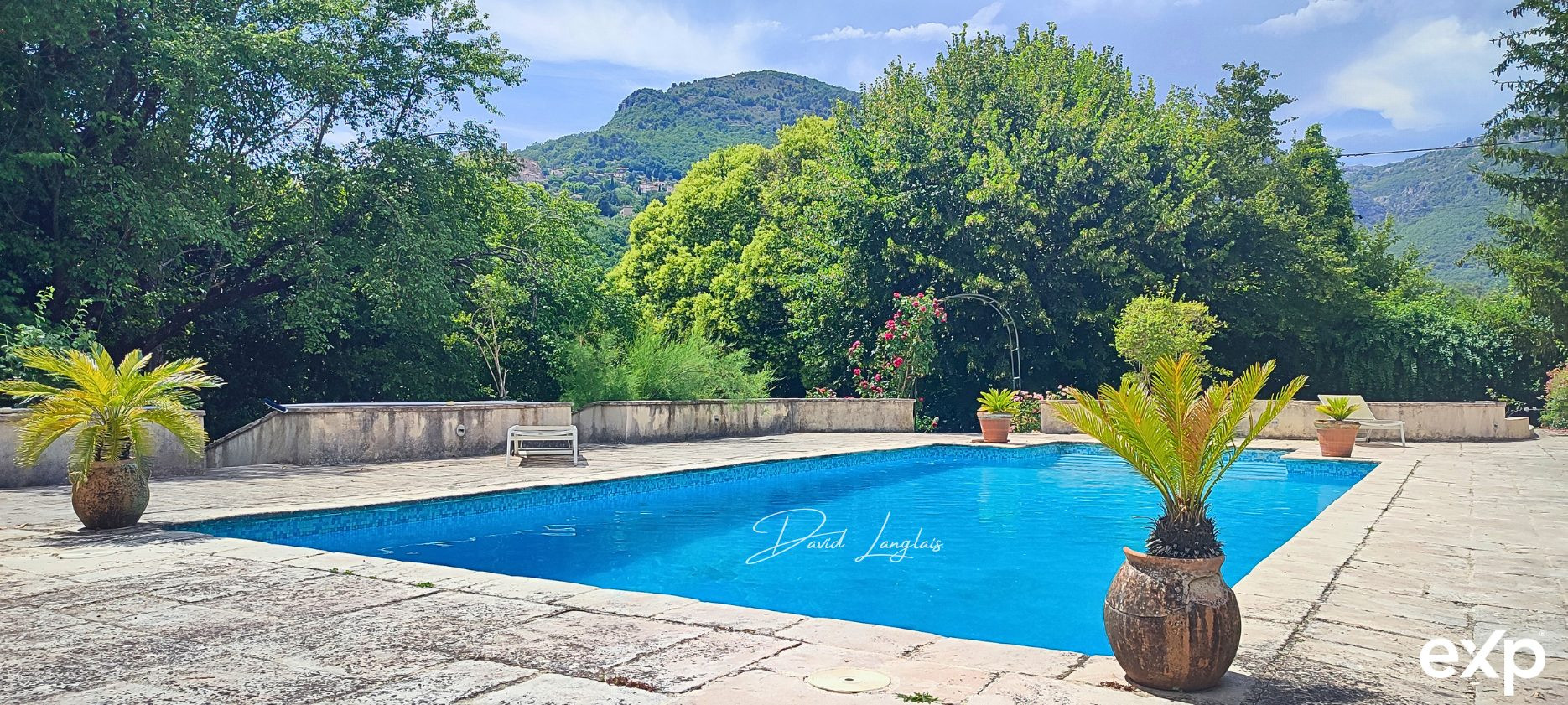 Maison à vendre à Tourrettes-sur-Loup, 242 m²