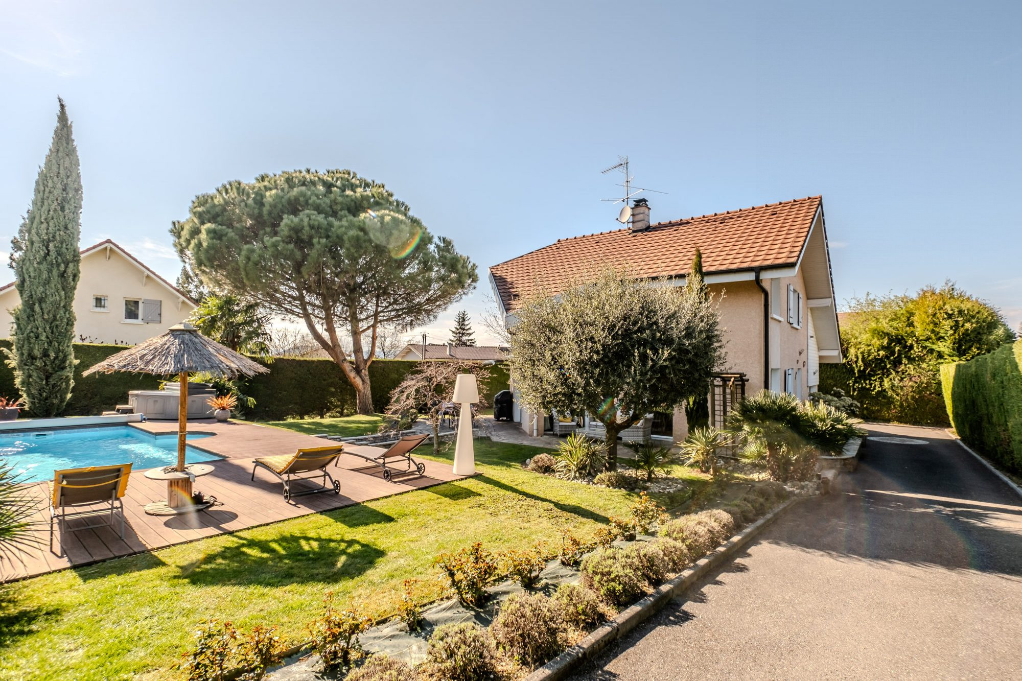 Marin – Maison coup de cœur avec piscine, jacuzzi et zéro vis-à-vis !