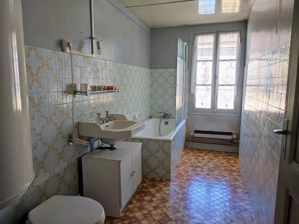 Maison 8 pièces 188 m² · à Pons · 188 m² · 156 000 €