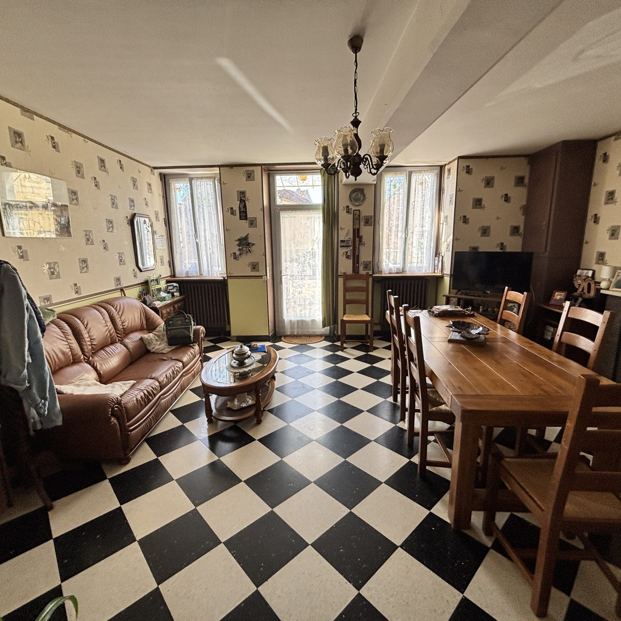 House for sale in Bazarnes, 93 m²