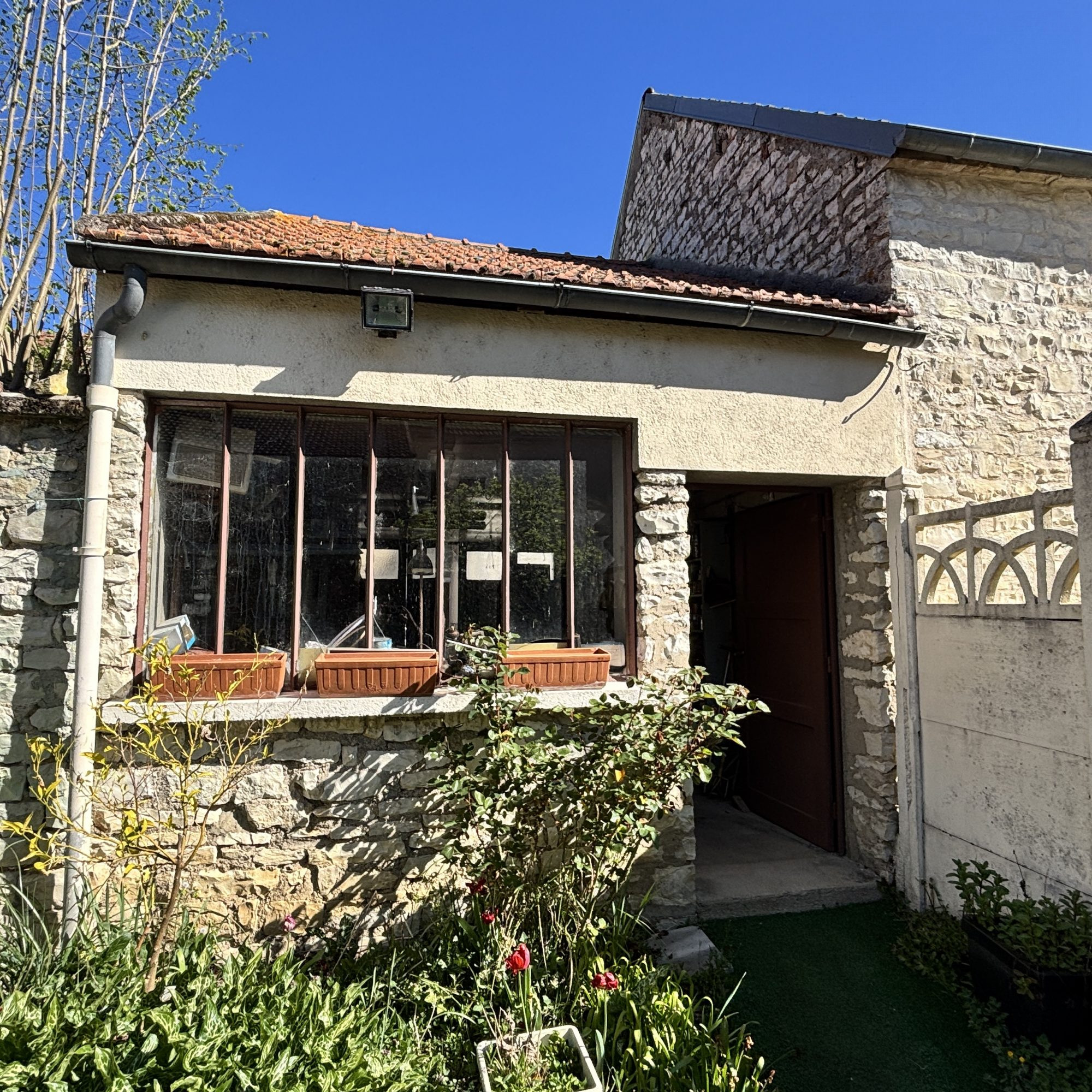 House for sale in Bazarnes, 93 m²