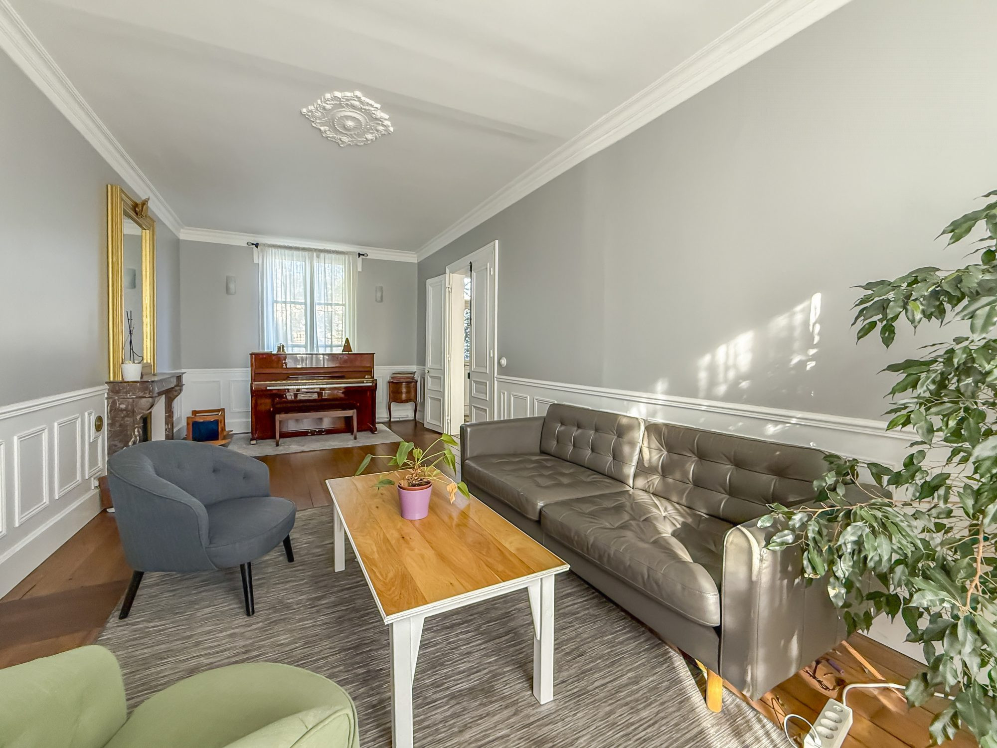 MAGNY-EN-VEXIN – Characterful Manor House – 186 m² – 5 Bedrooms – Walking Distance to Town Center 5