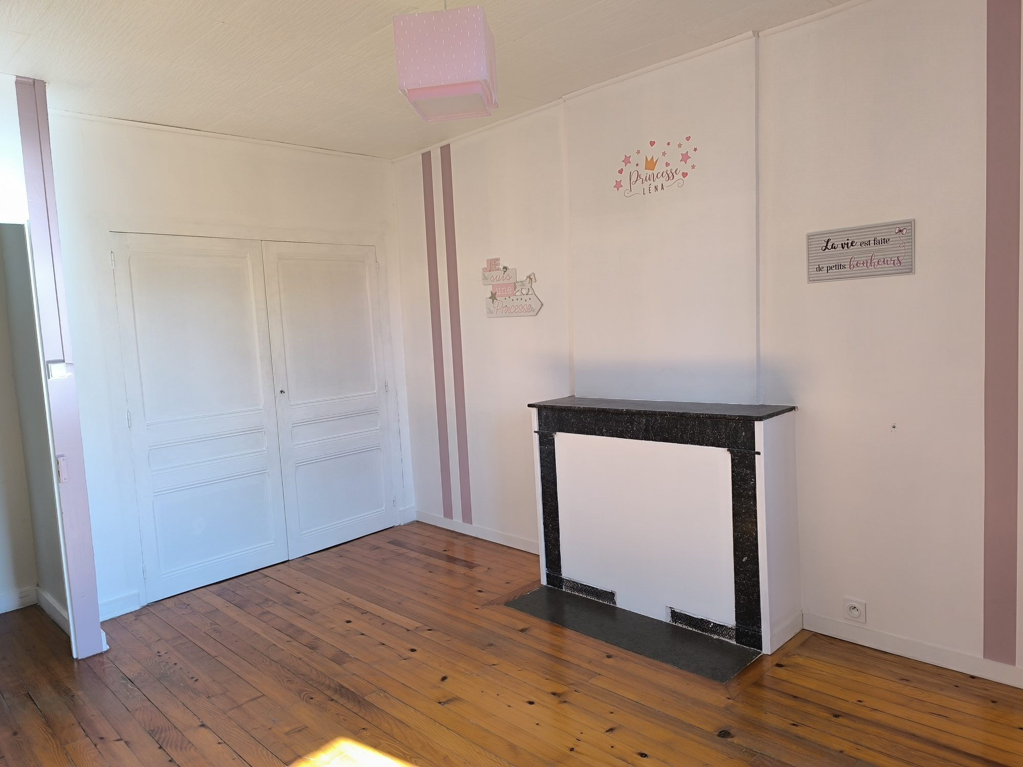 Family home with outbuildings and extension possibilities 4
