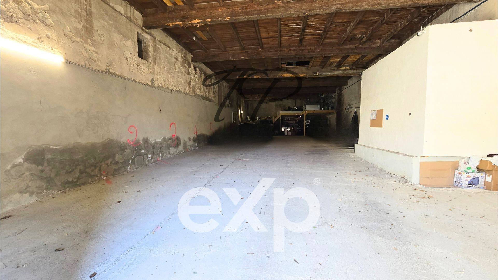 Maison à vendre à Nissan-lez-Enserune, 630 m²