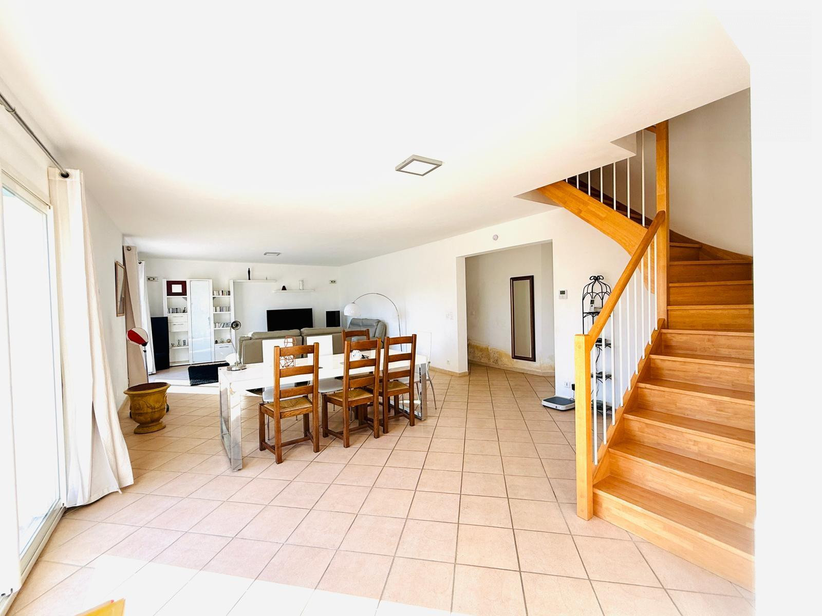 Contemporary House with Charm and Extraordinary Potential 5