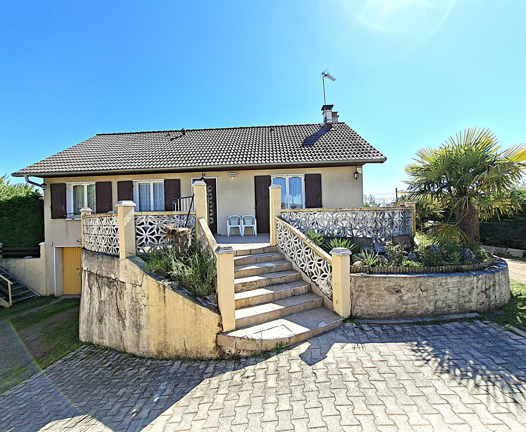 Maison dans Balan