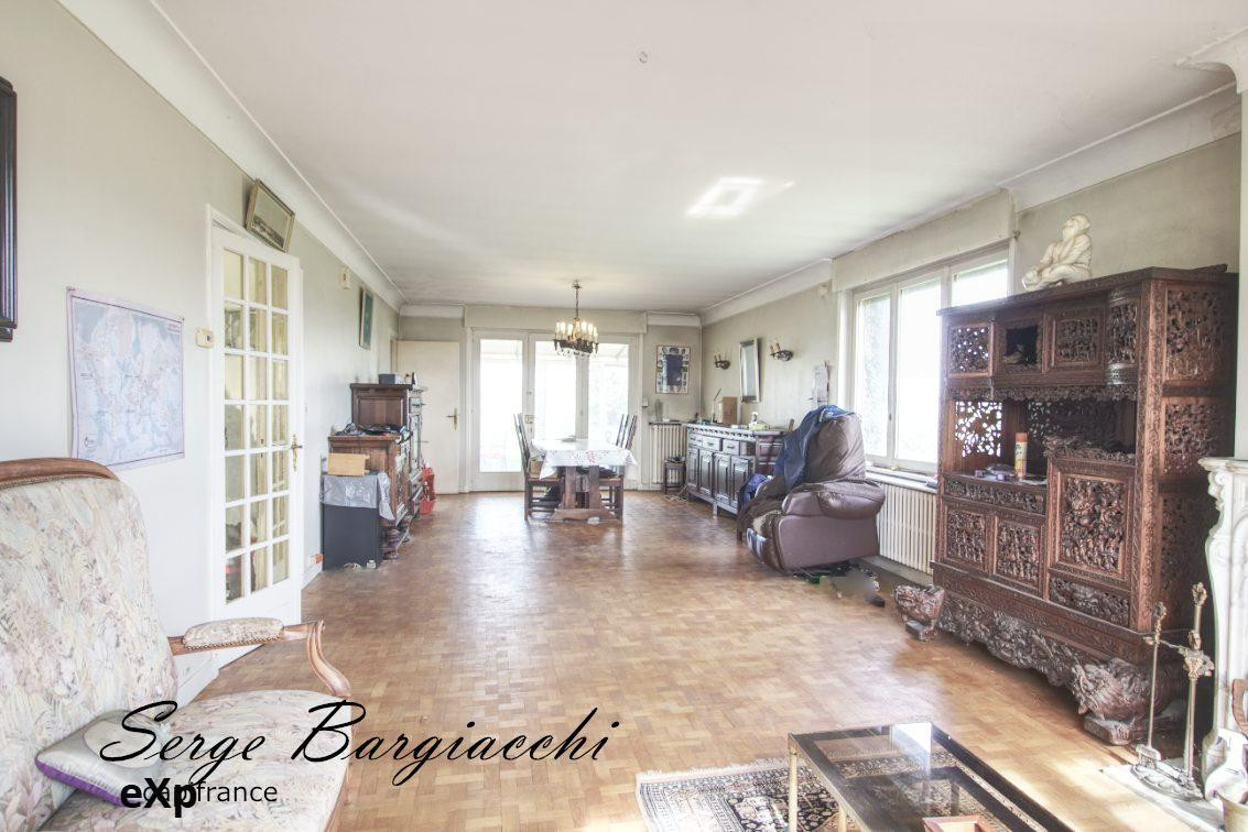 Maison à vendre à Fretin, 200 m²