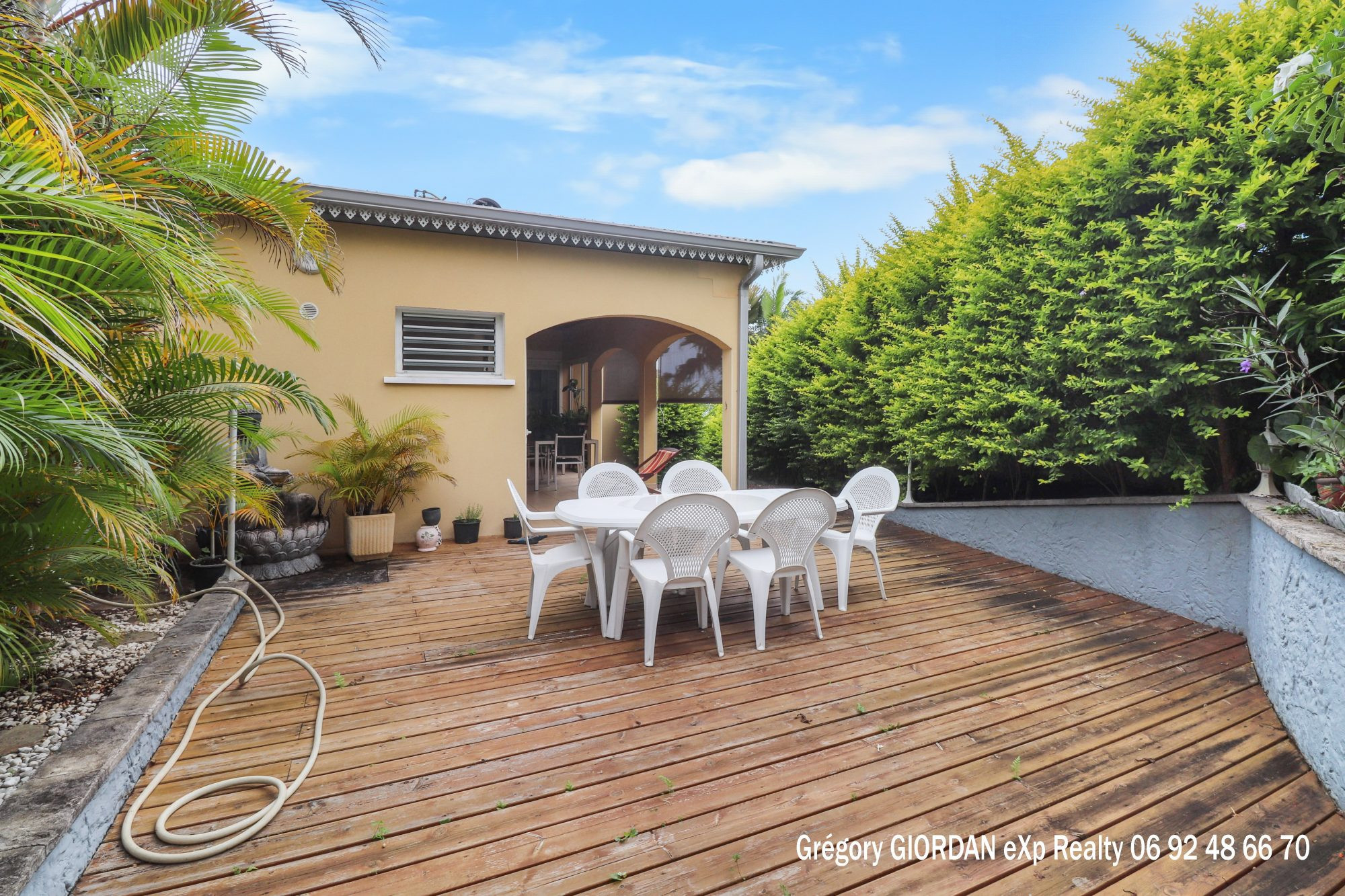 Maison 7 pièces 190 m² · à Le Tampon · 190 m² · 400 000 €