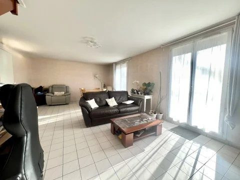 Maison 6 pièces 96 m² · à Menucourt · 96 m² · 339 000 €
