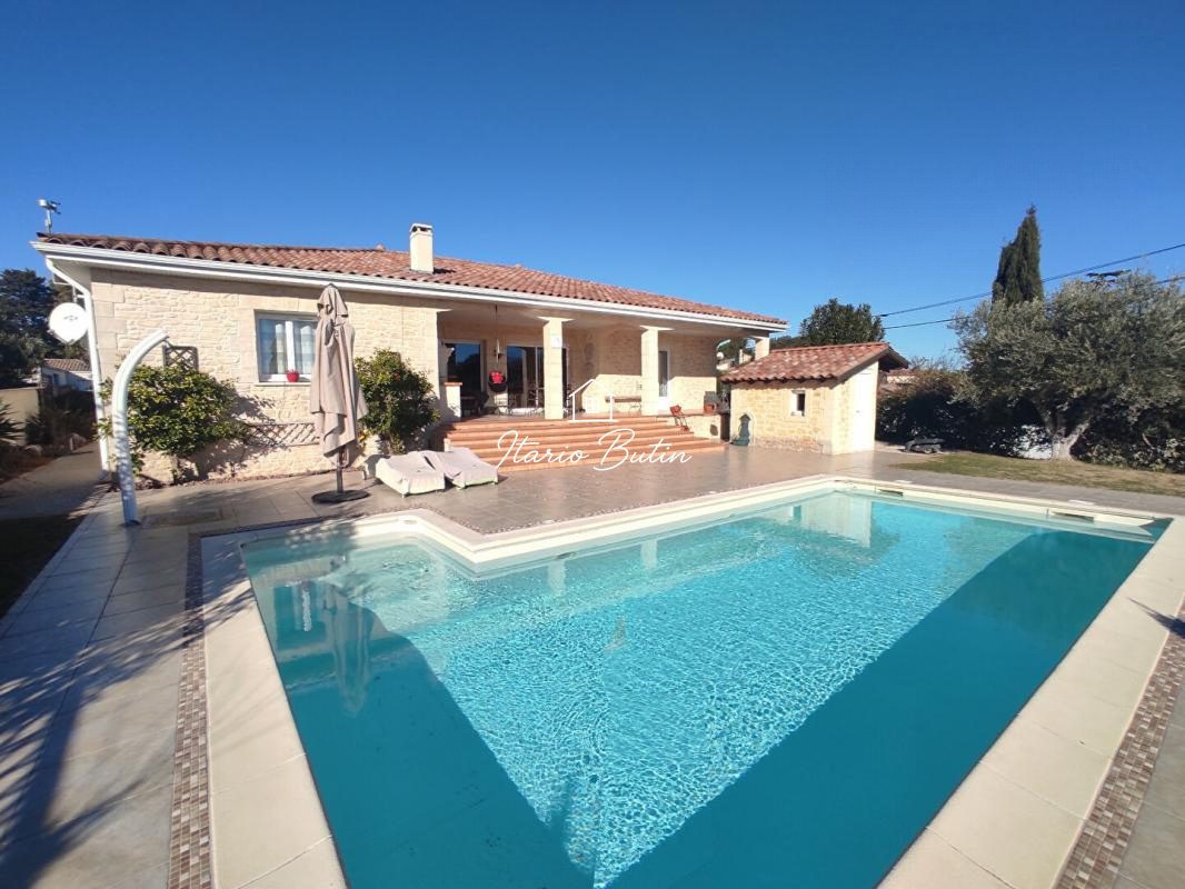 Villa T6 de 171m² avec double garages et piscine
