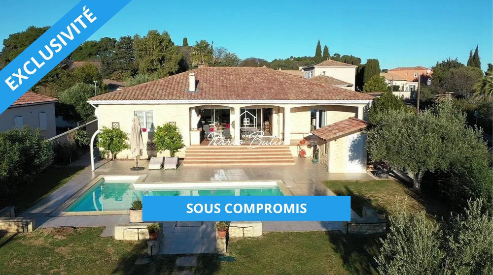 Villa T6 de 171m² avec double garages et piscine