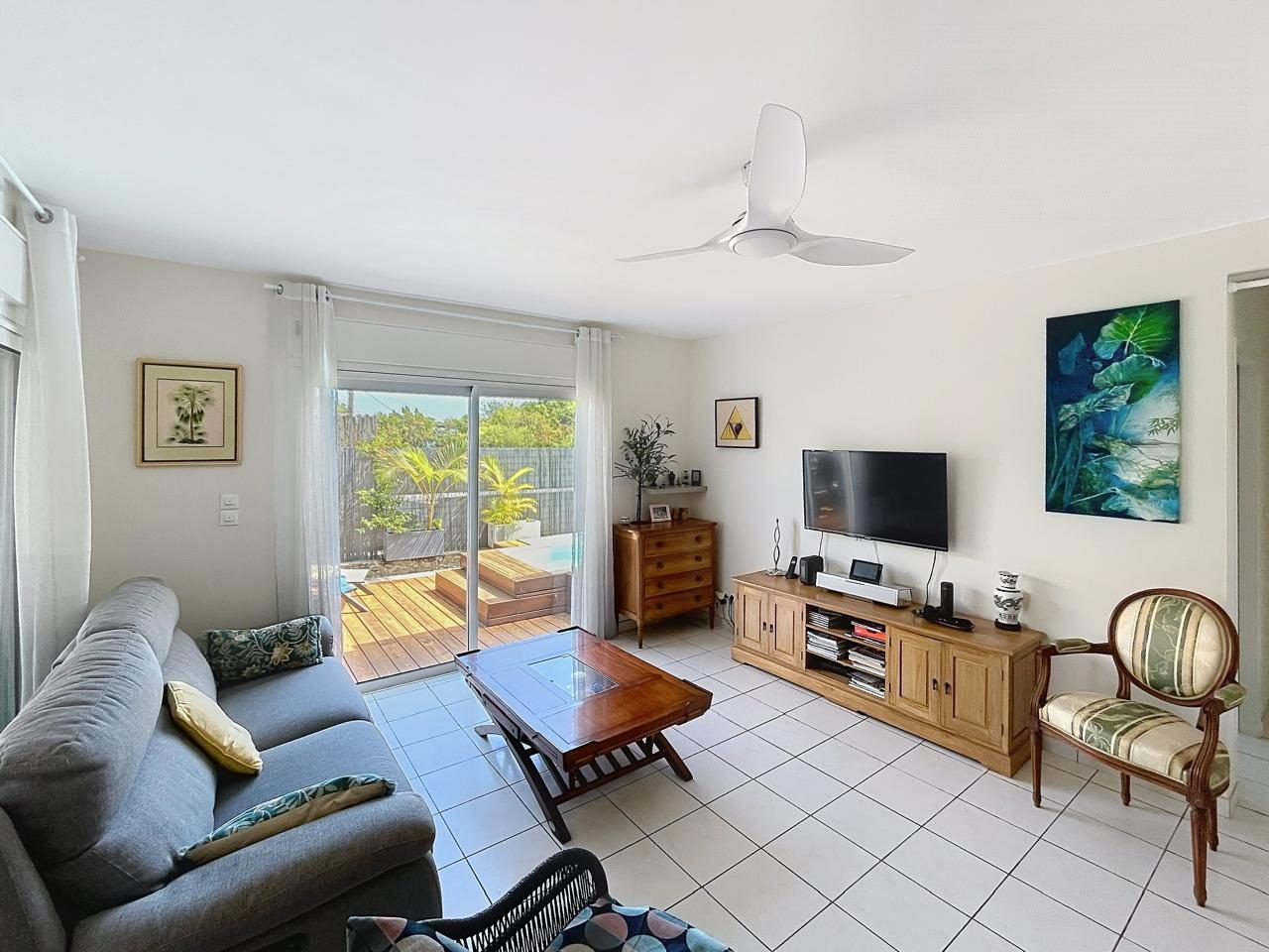PLEASANT VILLA IN SAINT-LEU 3