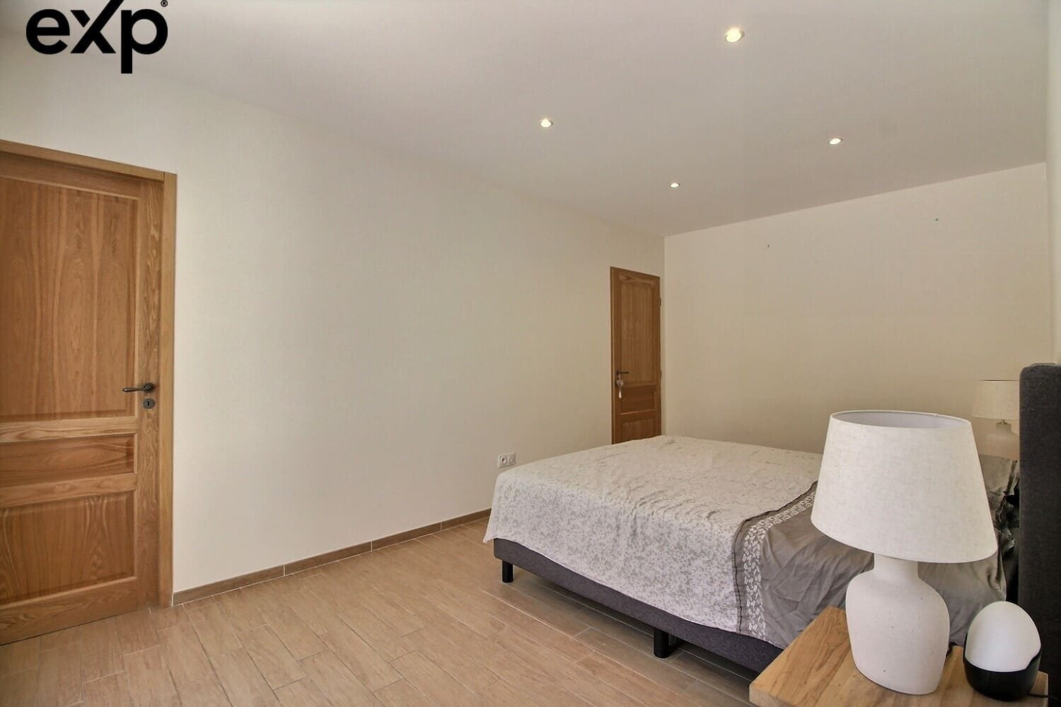 Maison 7 pièces 198 m² · à L'Isle-sur-la-Sorgue · 198 m² · 895 000 €