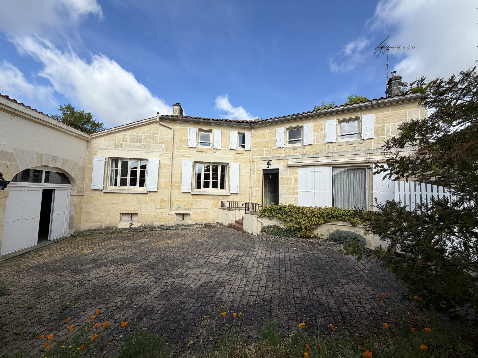 Maison 6 pièces 160 m² · à Cognac · 160 m² · 189 000 €