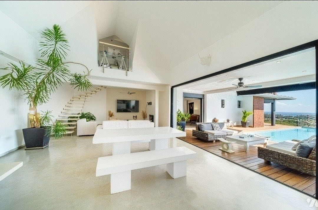 Saint-Gilles les Bains– Villa d’Exception avec Vue Océan