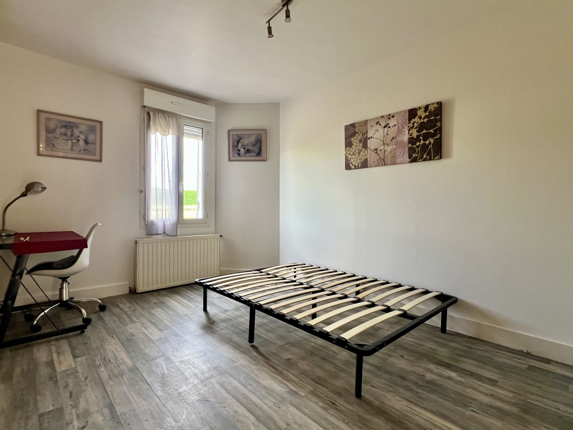 Maison de ville avec extérieur proche gare