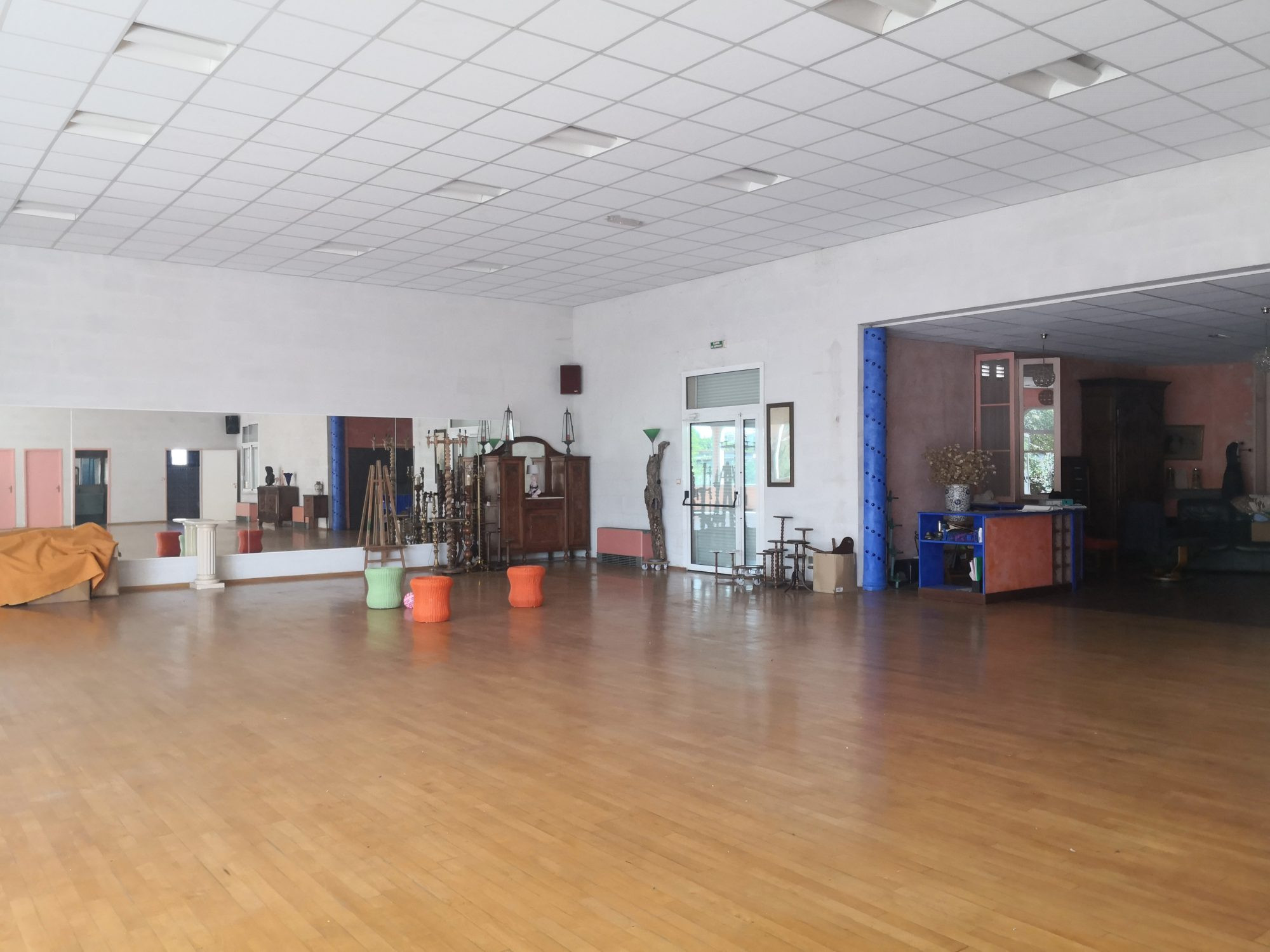 Real Estate Complex with Strong Potential 4