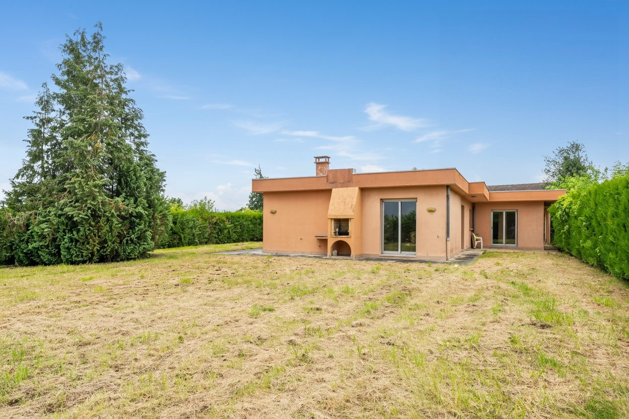 Maison d'architecte de plain pied de 186 m² à rénover LA GRANDE-PAROISSE