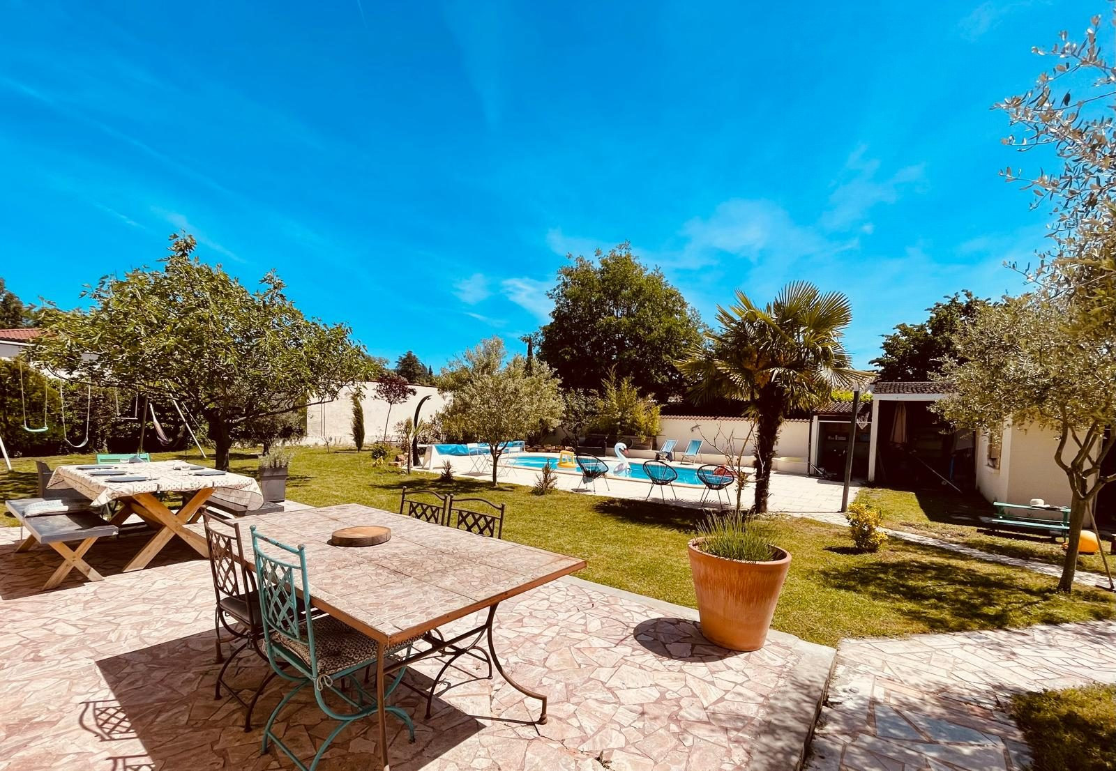 Maison 7 pièces 218 m² · à Jonage · 218 m² · 692 000 €