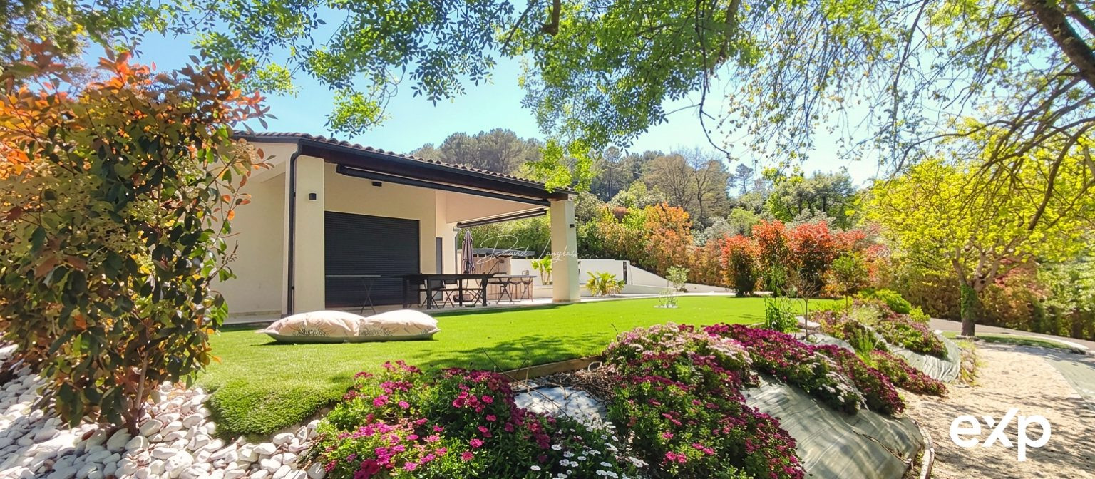 Maison à vendre à Roquefort-les-Pins, 181 m²