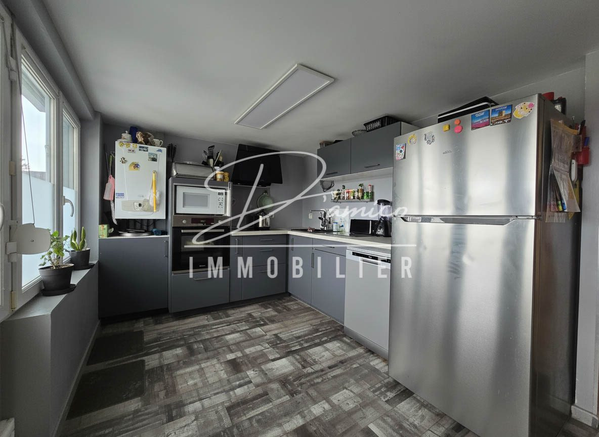 Maison semi-individuelle 122 m² à Lourches – 5 chambres, jardin, DPE C, très économique