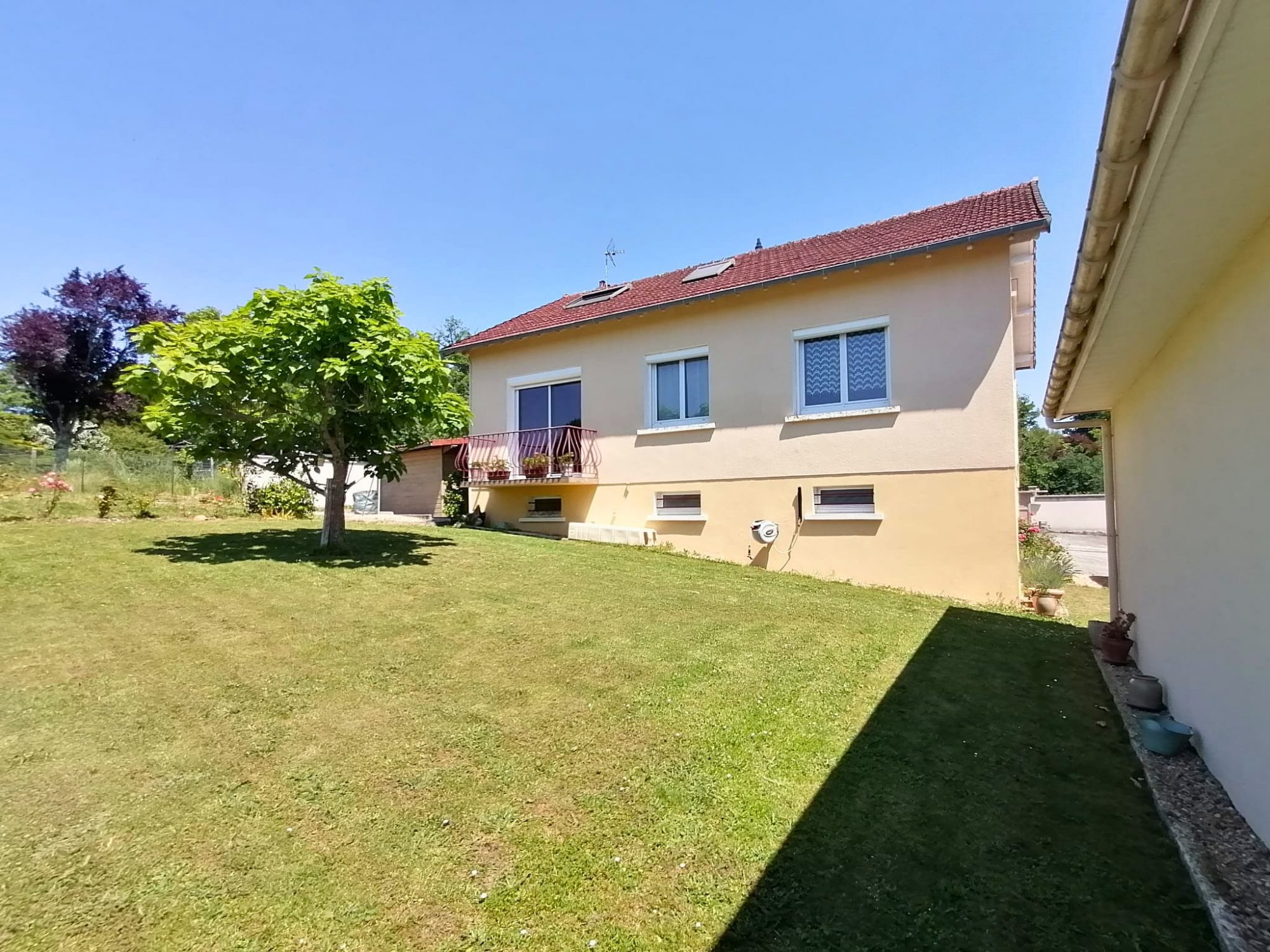 Maison à vendre à Peyrat-de-Bellac, 96 m²