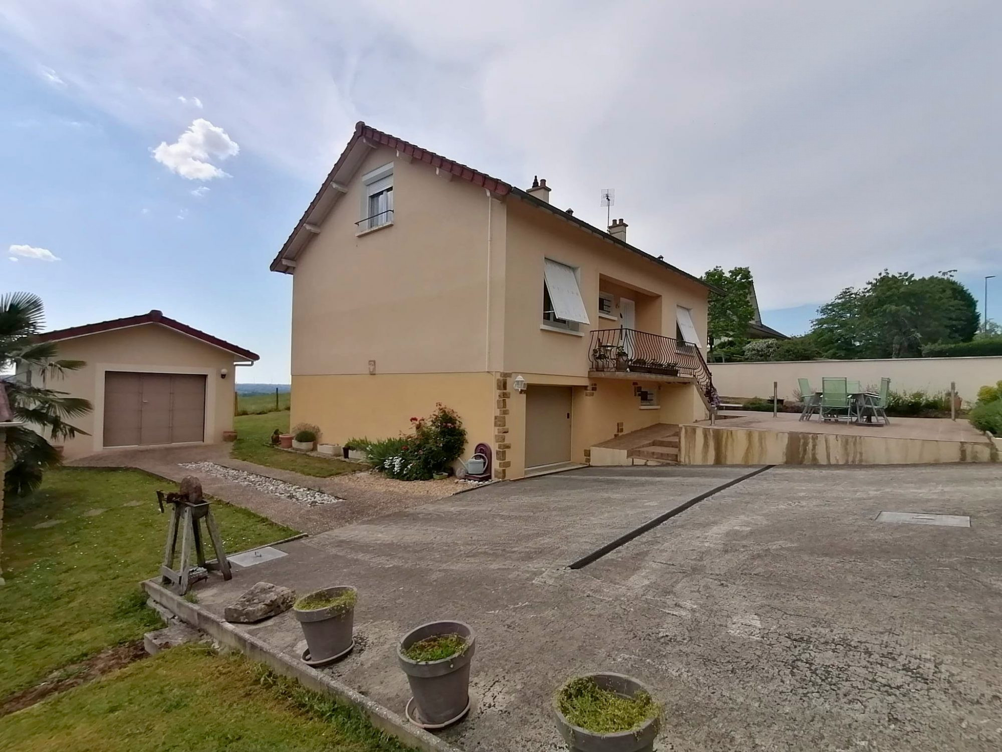Maison à vendre à Peyrat-de-Bellac, 96 m²