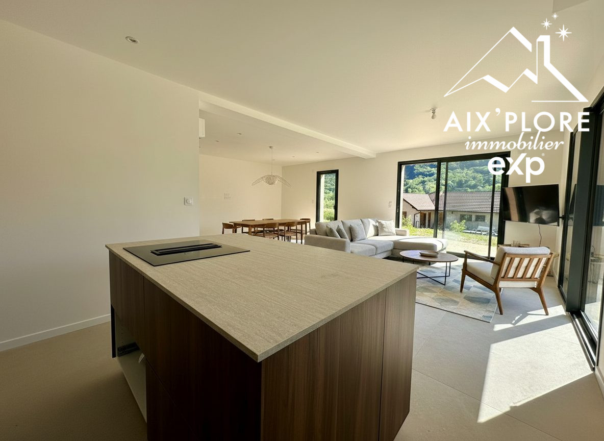 Maison 4 pièces 102 m² · à Saint-Pierre-de-Curtille · 102 m² · 399 000 €