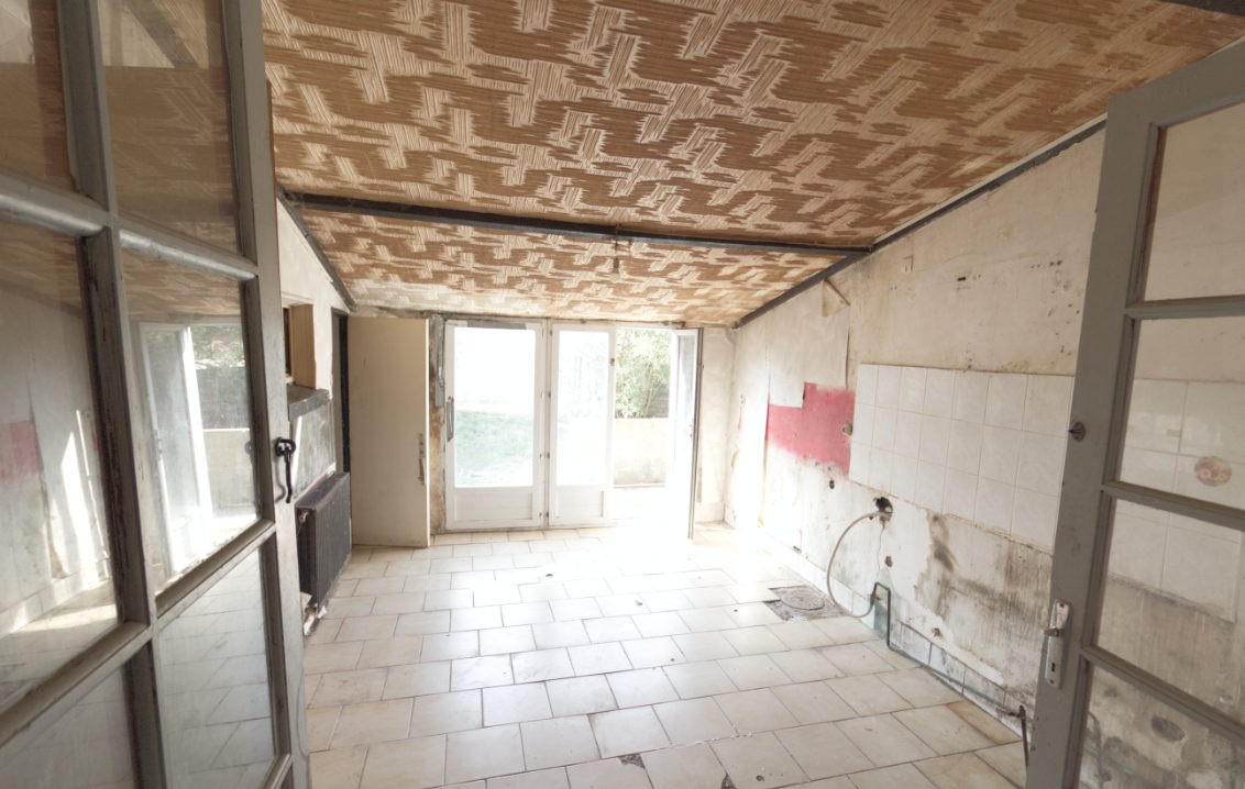 HIGH POTENTIAL – 110 m² – 4 bedrooms – garden + possible garage 5