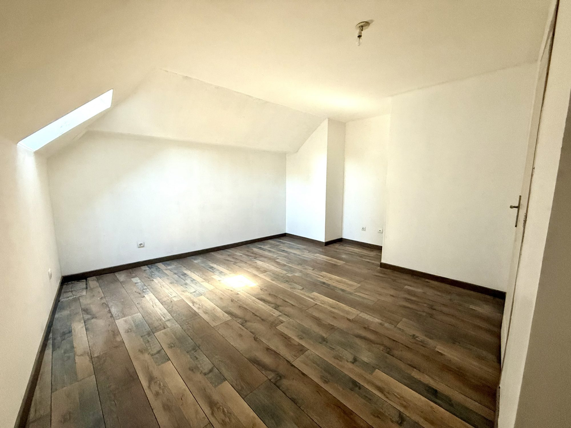Maison à vendre à Suippes, 146 m²