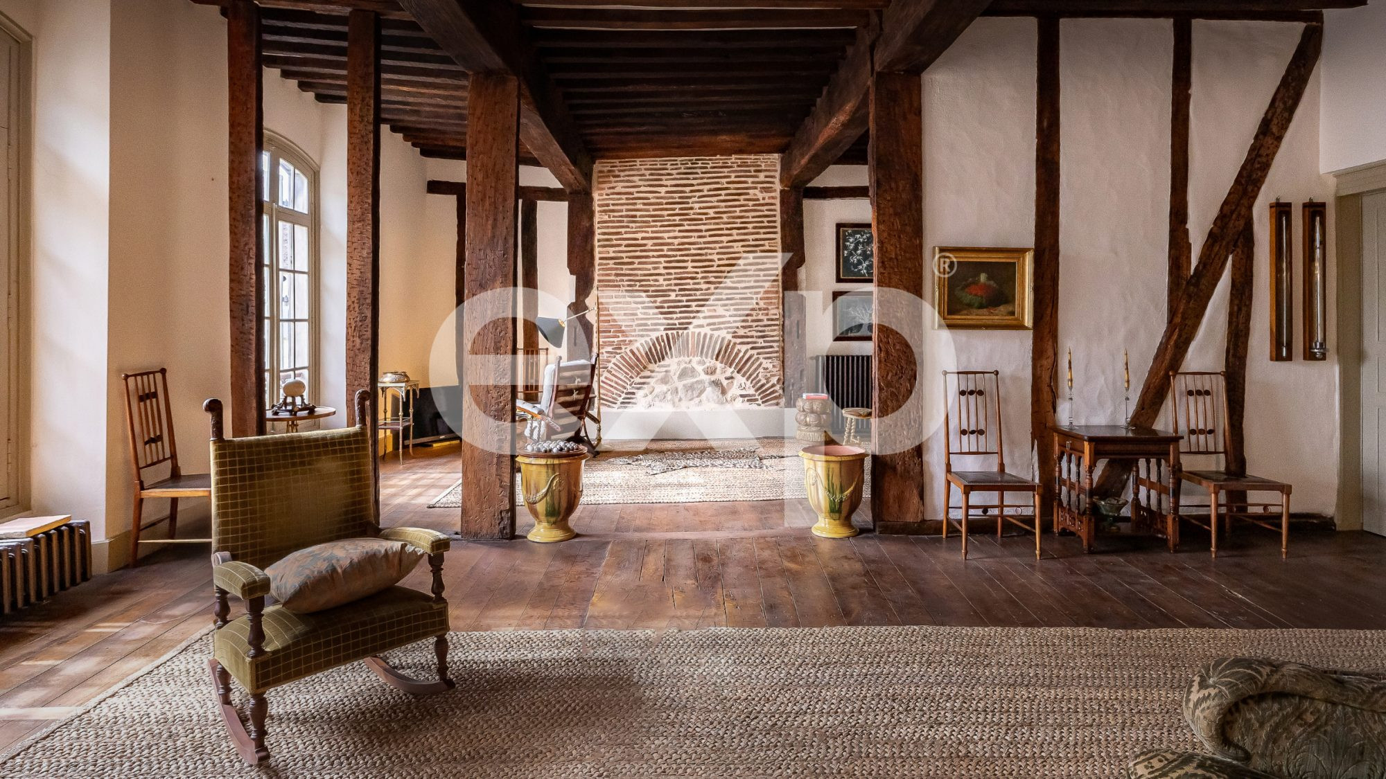 At the heart of the 1291 bastide - Characterful residence 300 m² with garden 4