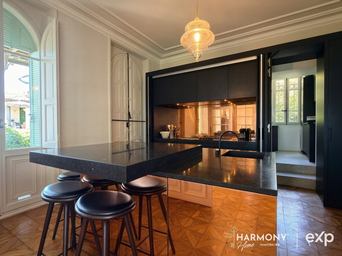 Maison 11 pièces 445 m² · à Marseille · 445 m² · 7 900 000 €