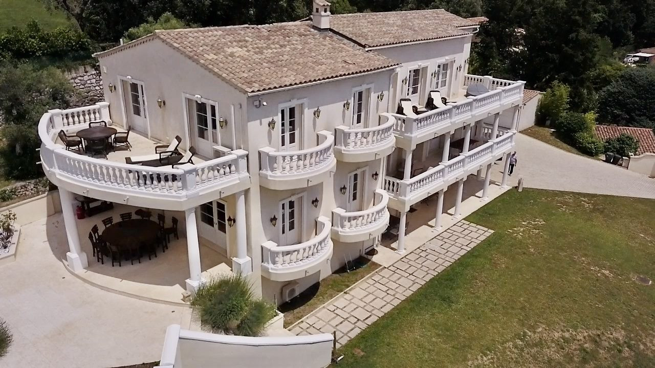 Maison à vendre à Tourrettes-sur-Loup, 385 m²