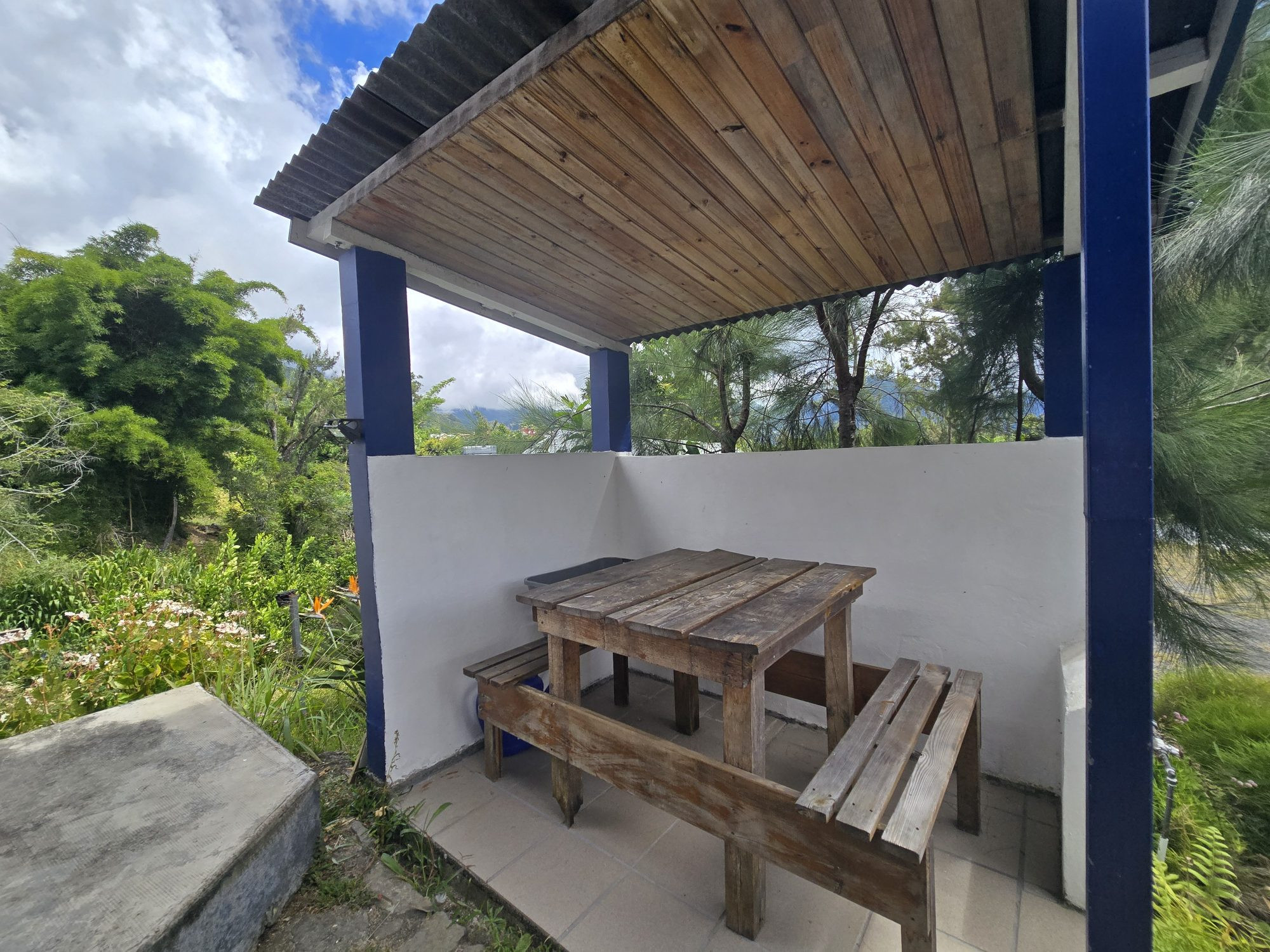 🏠 À VENDRE : GÎTE TOURISTIQUE STRATÉGIQUE – SALAZIE (97433)