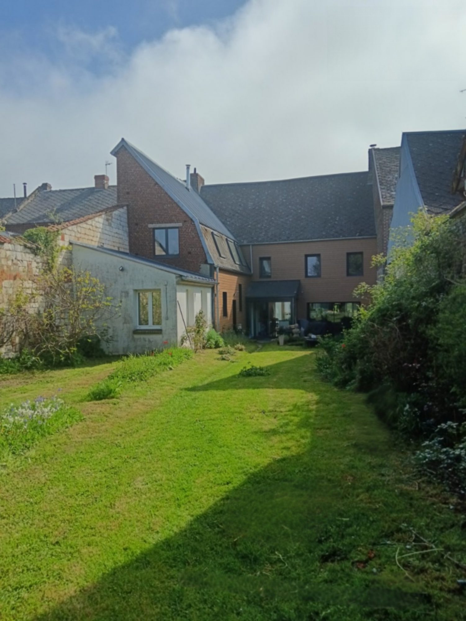 belle demeure sans aucun travaux dans un secteur recherché
