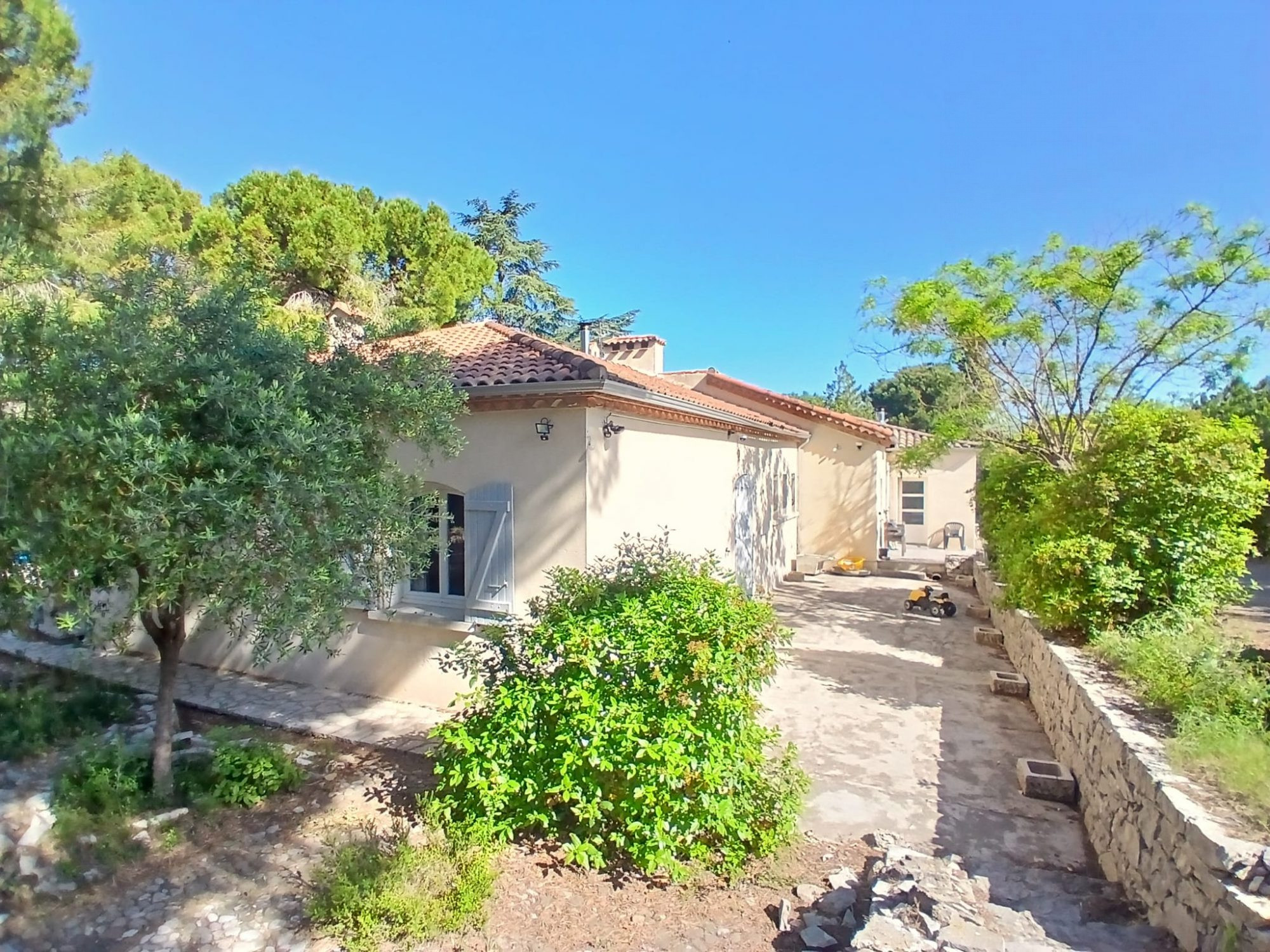 Maison 8 pièces 206 m² · à Clermont-l'Hérault · 206 m² · 695 000 €