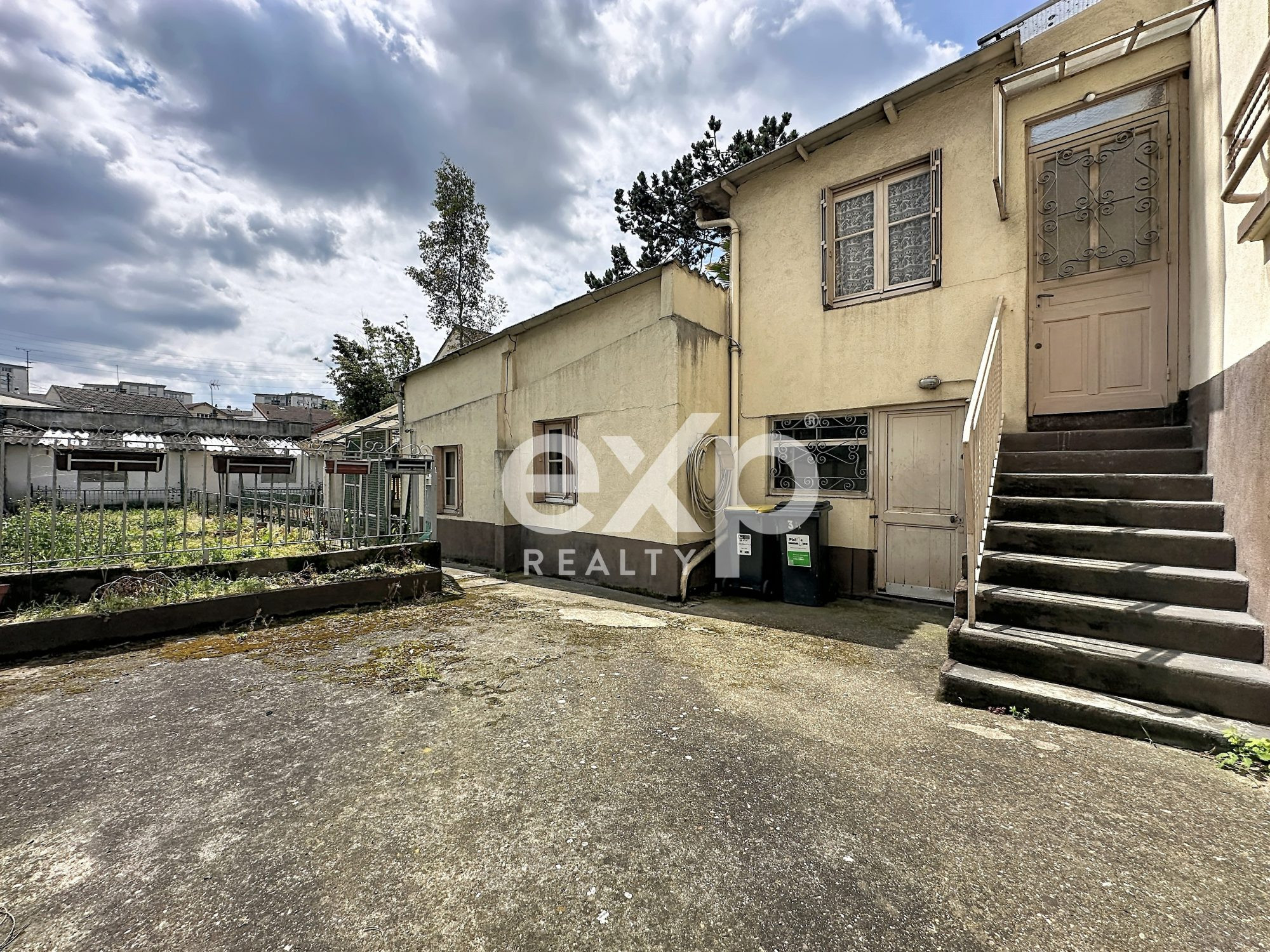 Maison 7 pièces 110 m² · à Saint-Denis · 110 m² · 310 000 €