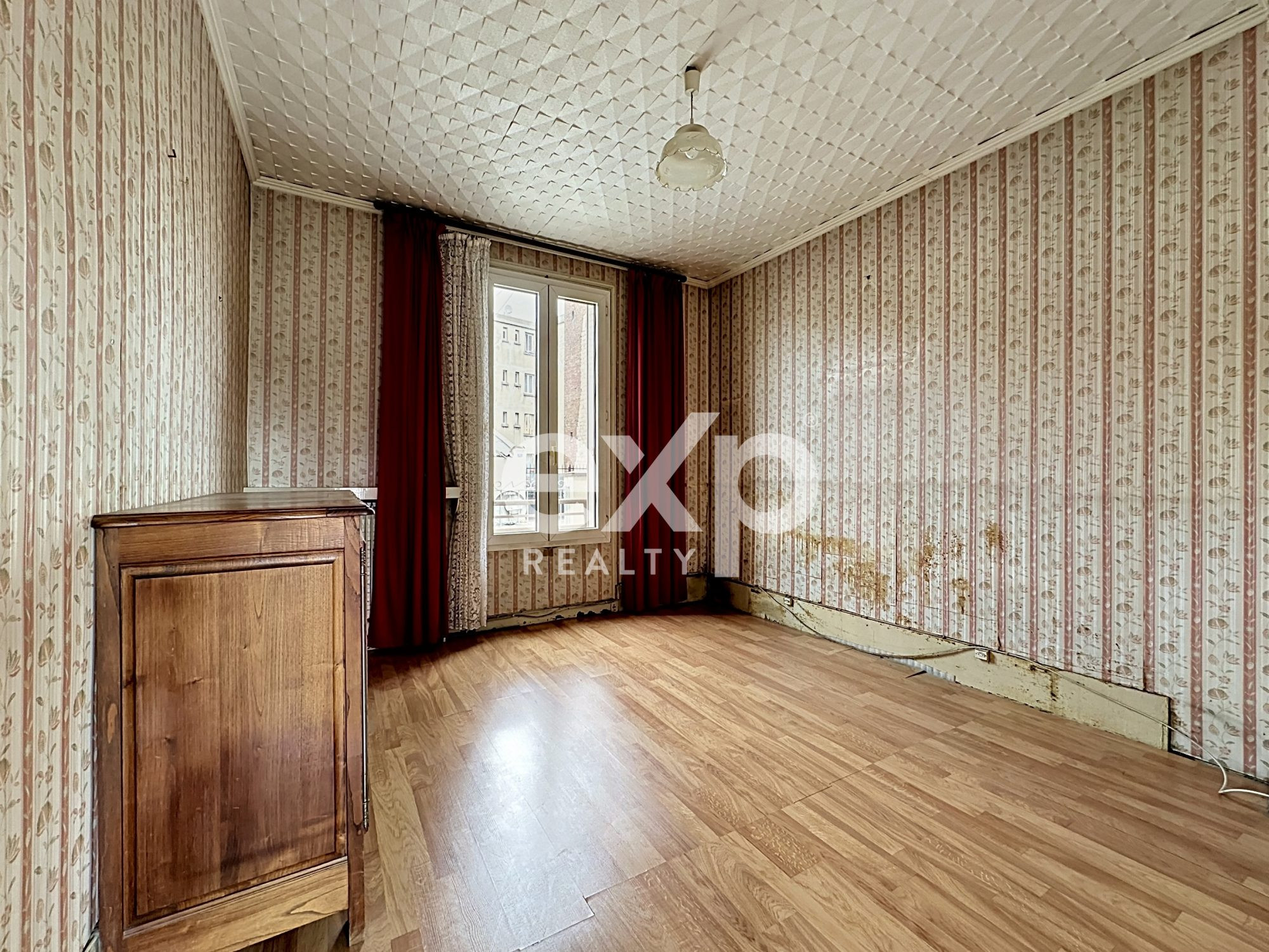 Charming Early 20th Century House Saint-Denis Mutualité 3