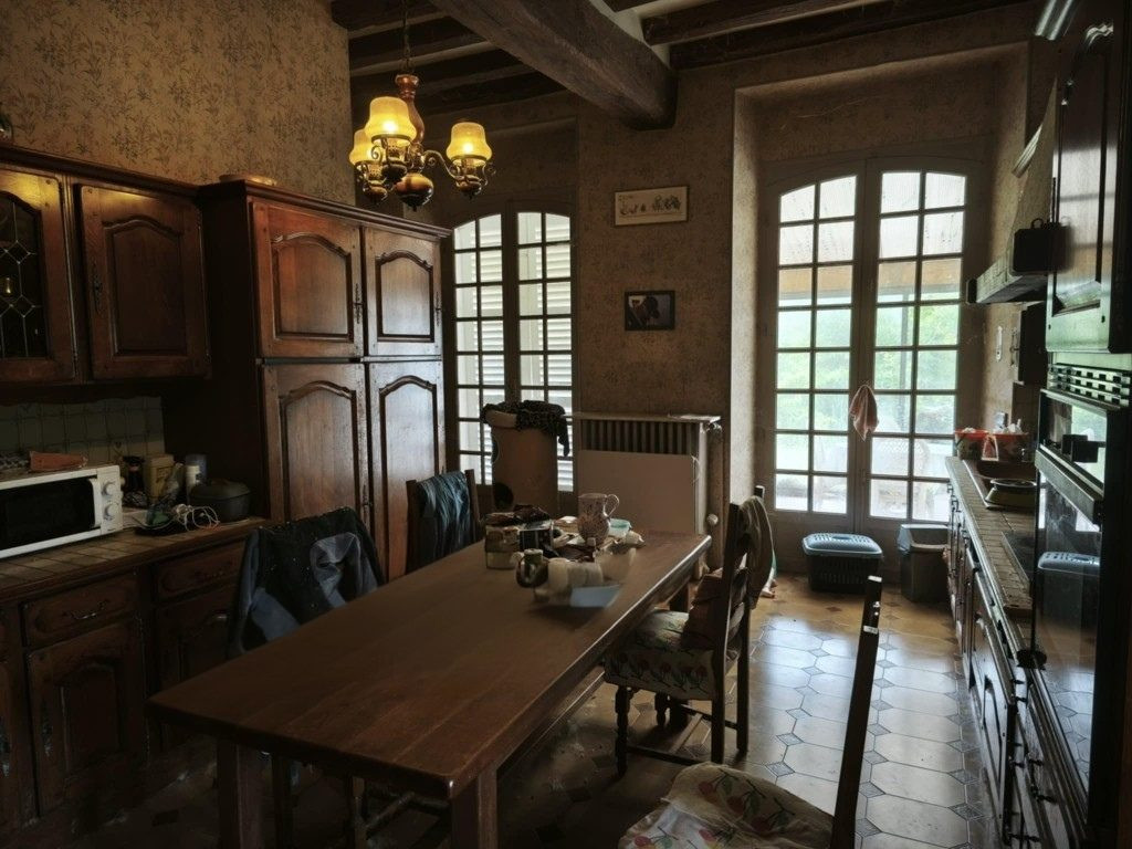 Maison à vendre à Charny Orée de Puisaye, 318 m²